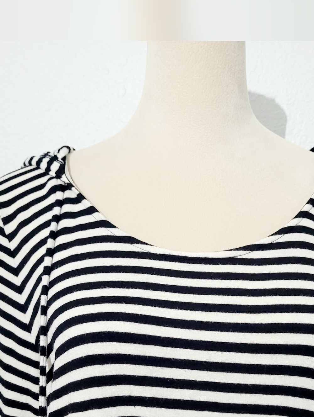 Soma Black White Striped Hoodie Tunic Top Women’s Medium Long Sleeve Casual Soft - Picture 3 of 10